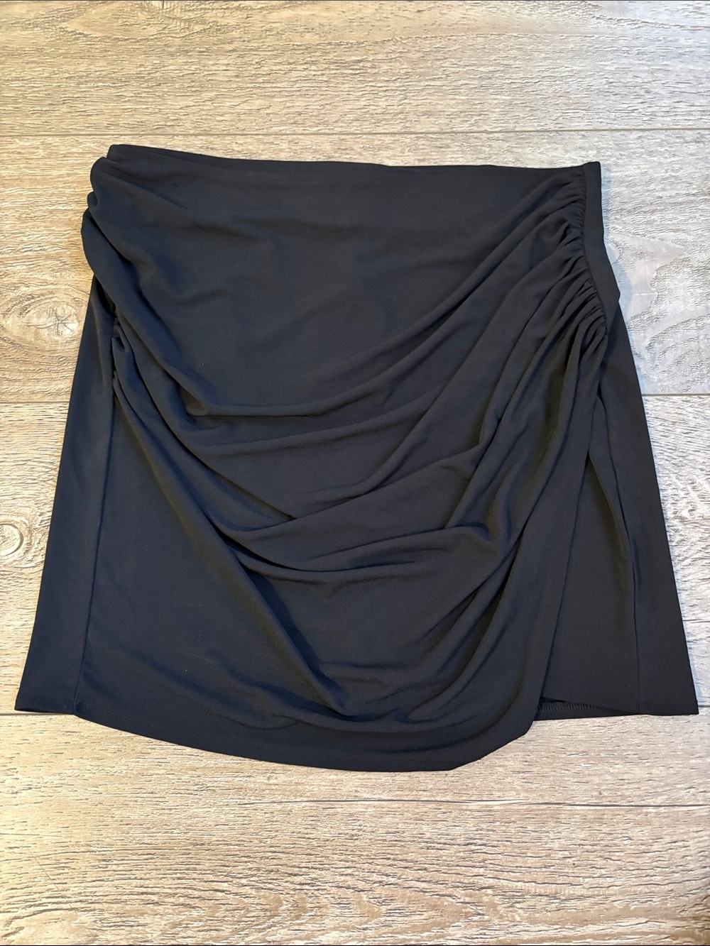 Zara Black Draped Front High Waisted Mini Skirt w Gathered Ruched Side Detail